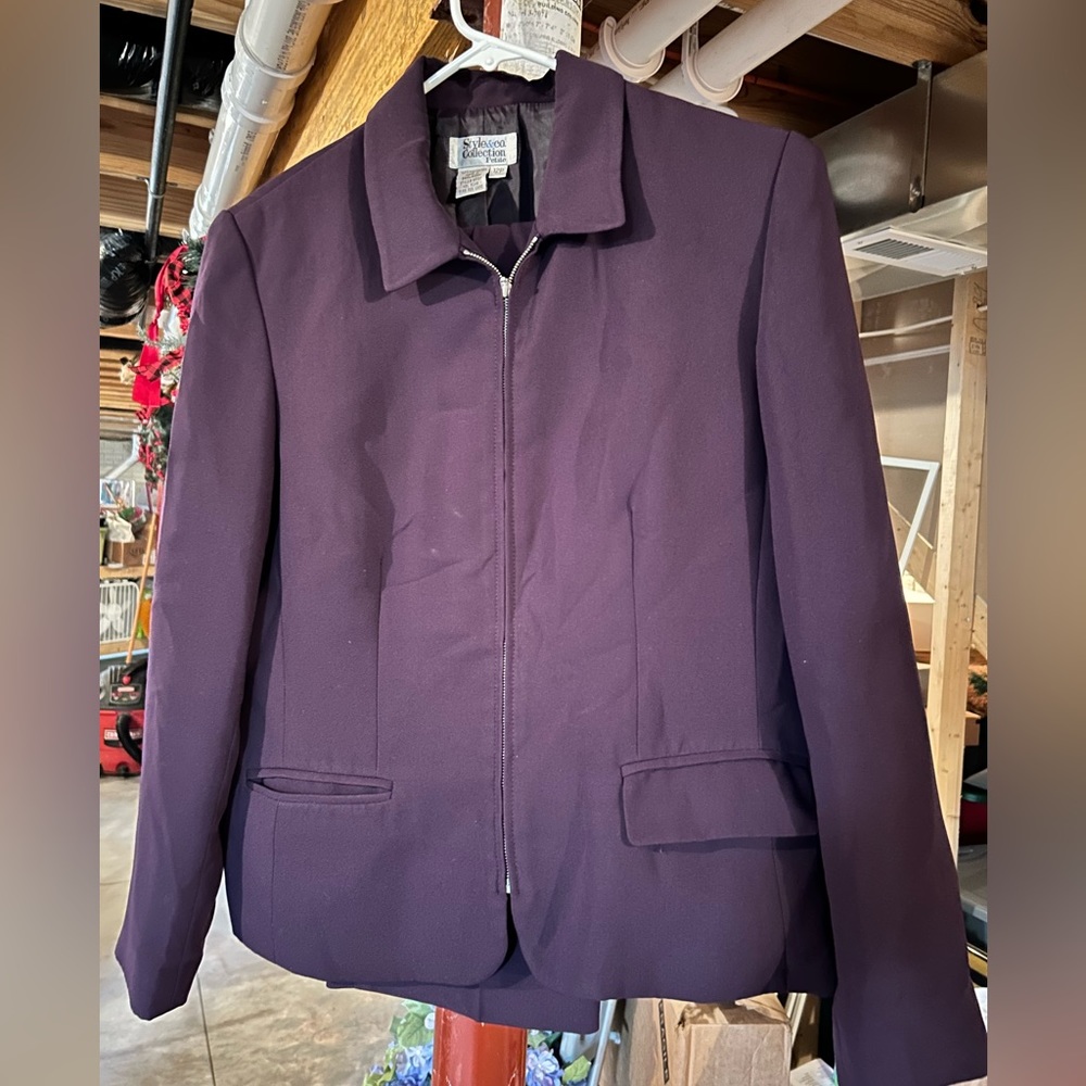 style and  co ladies pant suit size 12 petite, purple